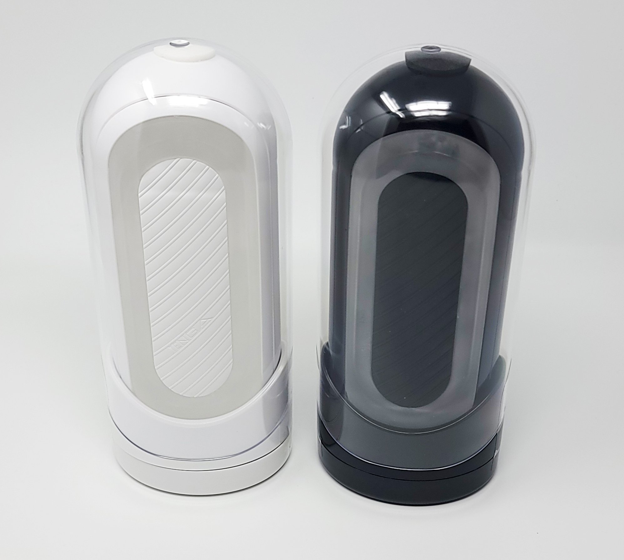 Package contents of TengaÂ Flip Zero Black and Flip Zero Black Gravity