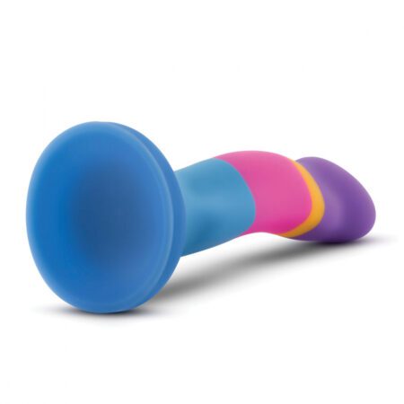 Avant D1 Hot n Cool platinum silicone dildo with suction cup