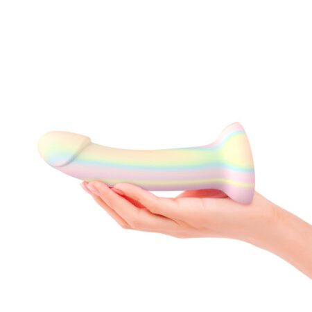 Love to Love Dildolls Fantasia Dildo held in a hand